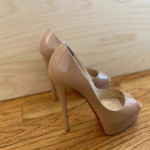 Christian Louboutin Size 7 Lady Peep Patent Platform Pumps - Neutral